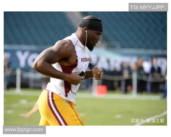 足球明星肌肉对比分析男性运动员健美身材的视觉盛宴