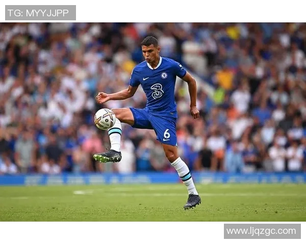 2023年欧冠足球明星名单全面解析与球员表现回顾