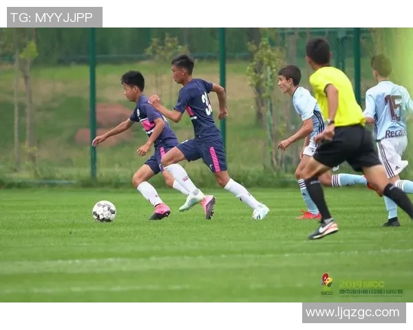 中国足球赛事全景解析从职业联赛到国际比赛的精彩瞬间与发展历程