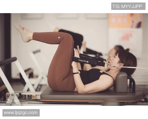 哑铃手臂减肥锻炼法子助你塑造完美手臂线条的有效方法与技巧